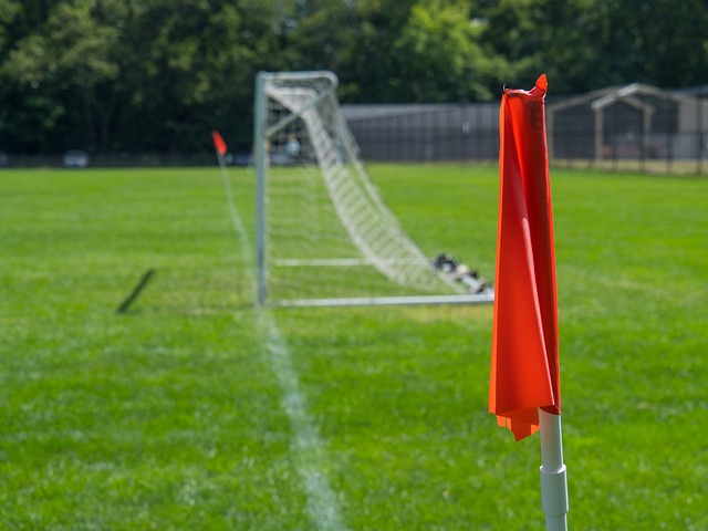 以引起足球 以引起足球